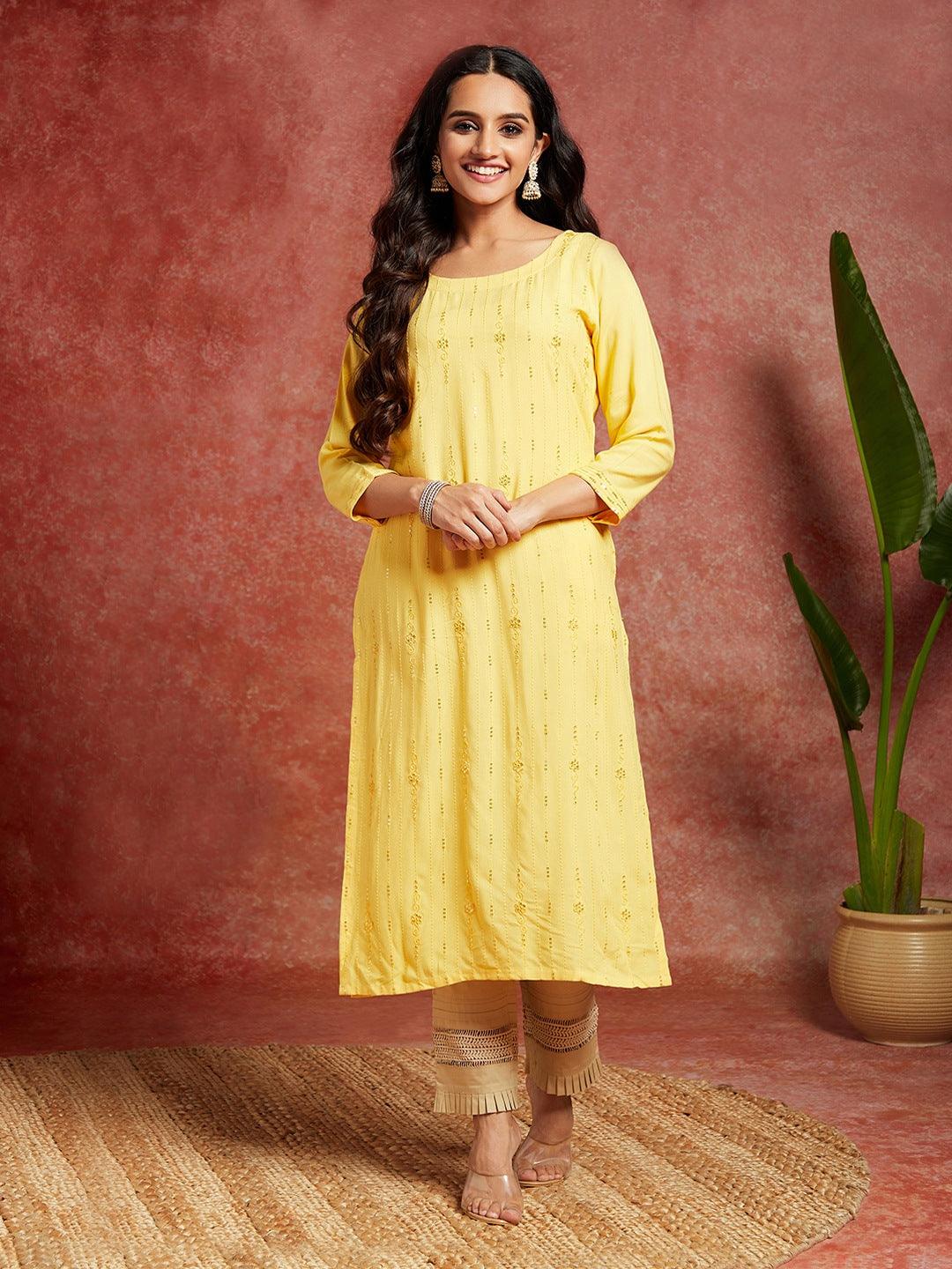 16 Different Ways To Wear Kurtis With Jeans For Women | Kurti with jeans,  Women jeans, Kurti